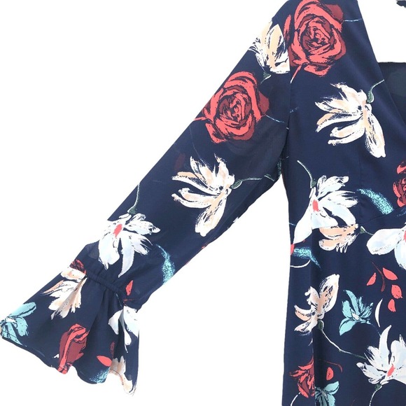 United Colors of Benetton Womens Size Small Floral Printed Bell Sleeve Dress - Picture 6 of 9